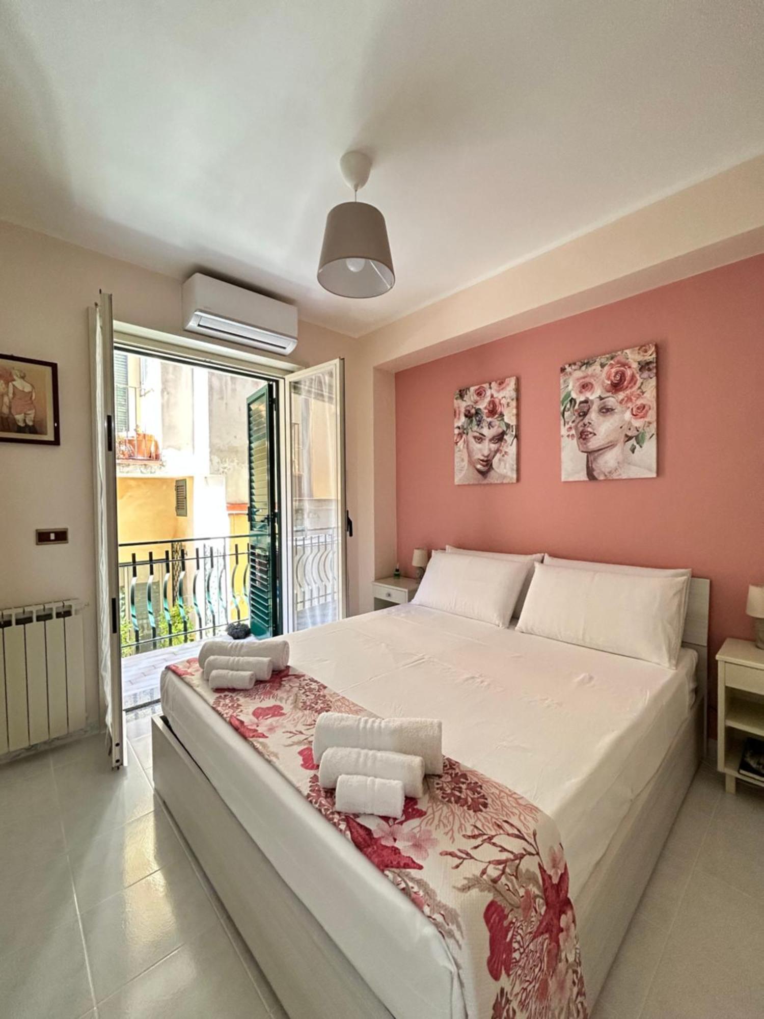 L'Host In Taormina Apartment Bagian luar foto